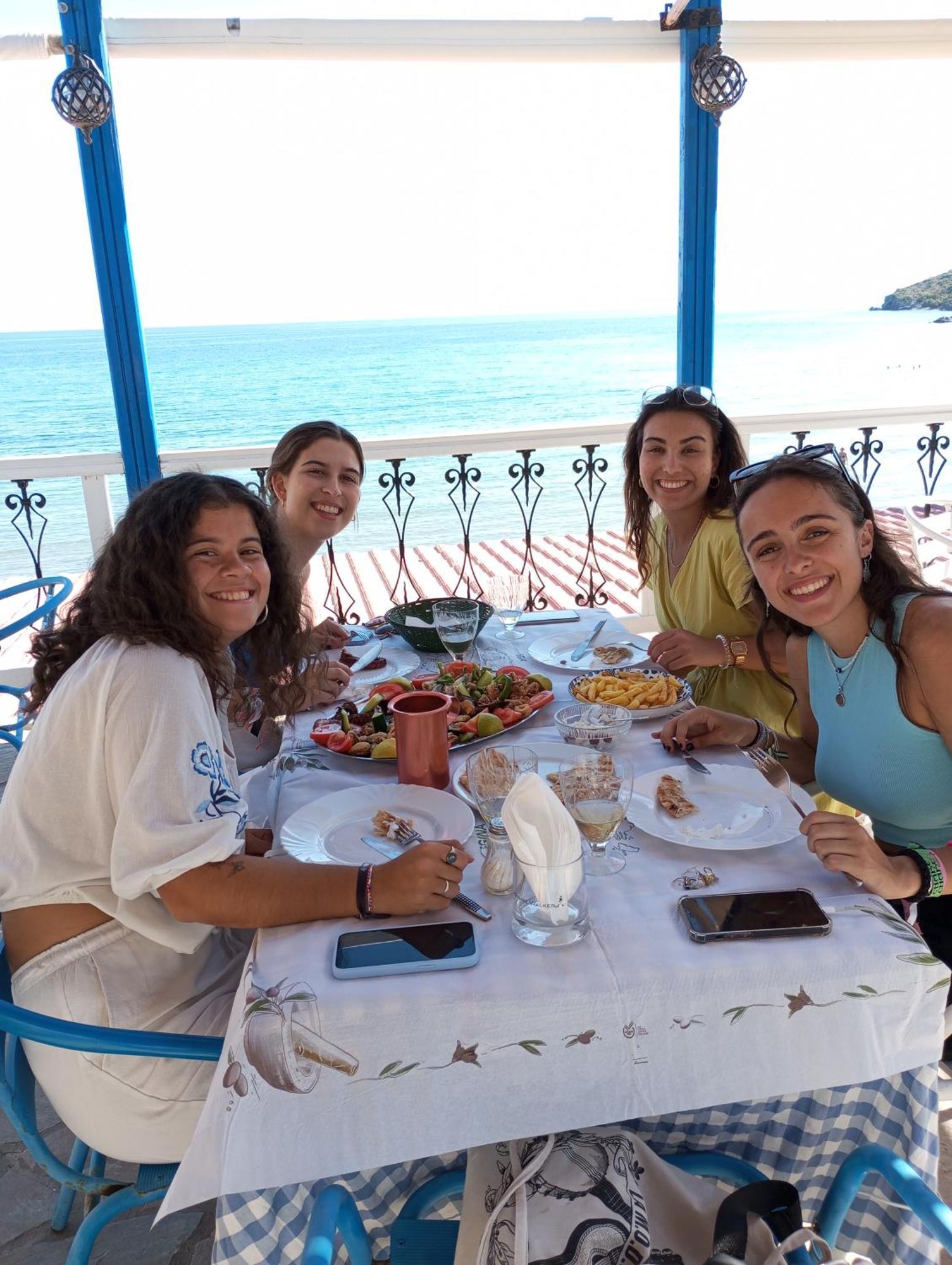 Svetlana & Michalis Oasis Hotel Agia Marina  Esterno foto